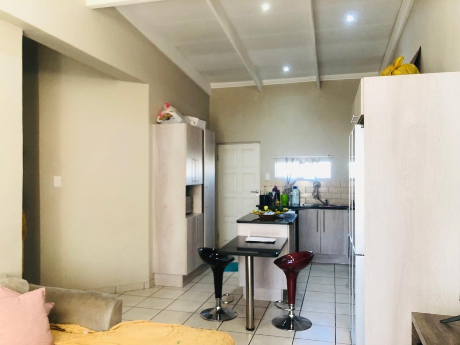 2 Bedroom Property for Sale in Waterval East North West